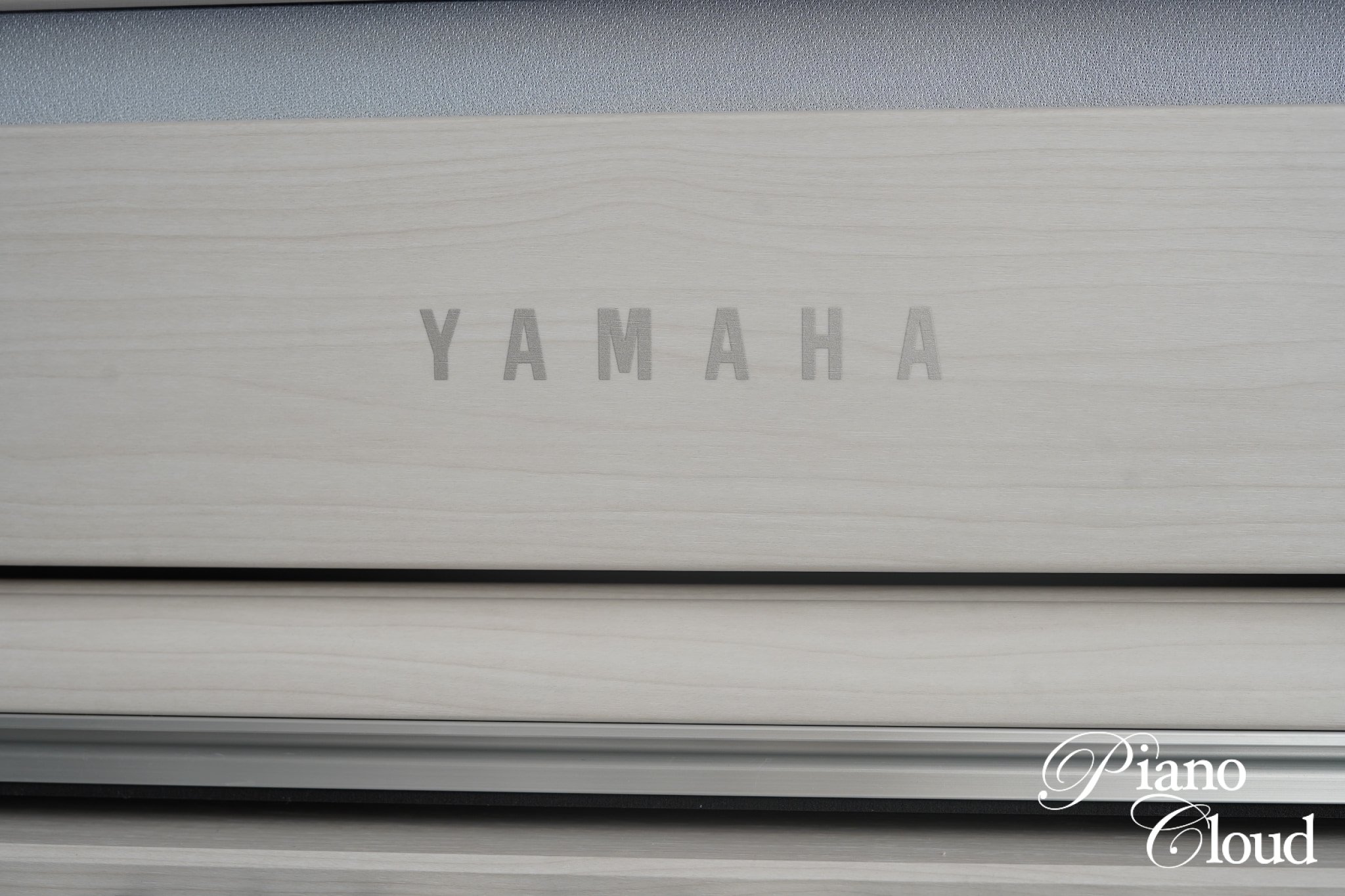 中古電子ピアノ CLP-875WB